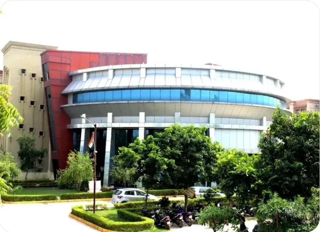  Greater Noida College of Law